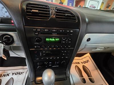 2002 Ford Thunderbird Neiman Marcus Edition 2DR CONVERTIBLE - Photo 18 - Hamilton, OH 45015
