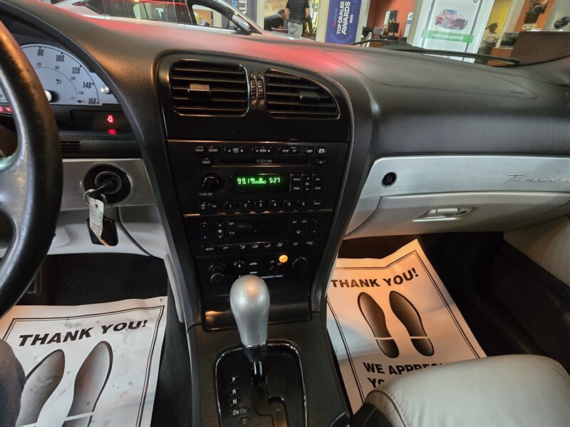 2002 Ford Thunderbird Neiman Marcus Edition 2DR CONVERTIBLE - Photo 19 - Hamilton, OH 45015