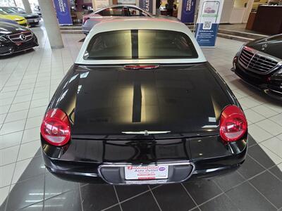2002 Ford Thunderbird Neiman Marcus Edition 2DR CONVERTIBLE - Photo 30 - Hamilton, OH 45015