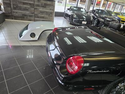 2002 Ford Thunderbird Neiman Marcus Edition 2DR CONVERTIBLE - Photo 42 - Hamilton, OH 45015
