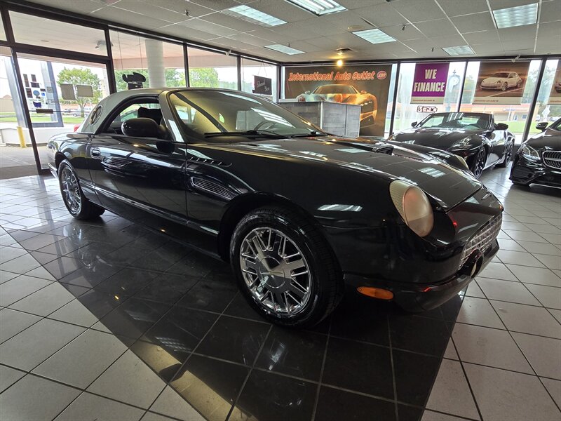 2002 Ford Thunderbird Neiman Marcus Edition 2DR CONVERTIBLE - Photo 4 - Hamilton, OH 45015