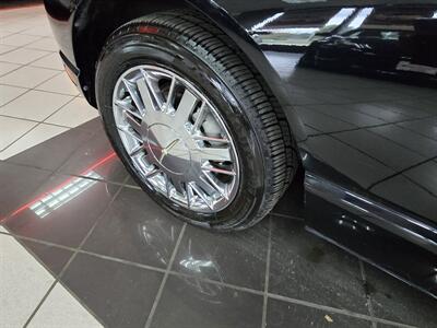 2002 Ford Thunderbird Neiman Marcus Edition 2DR CONVERTIBLE - Photo 32 - Hamilton, OH 45015