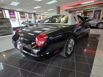 2002 Ford Thunderbird Neiman Marcus Edition 2DR CONVERTIBLE - Photo 5 - Hamilton, OH 45015