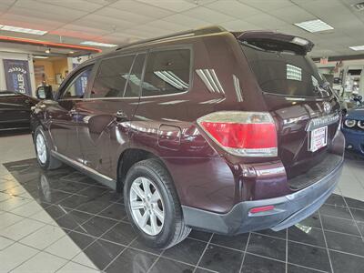 2013 Toyota Highlander Base 4DR SUV AWD   - Photo 6 - Hamilton, OH 45015
