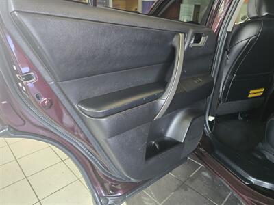 2013 Toyota Highlander Base 4DR SUV AWD   - Photo 10 - Hamilton, OH 45015