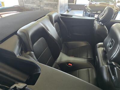 2019 Ford Mustang EcoBoost 2DR CONVERTIBLE - Photo 12 - Hamilton, OH 45015