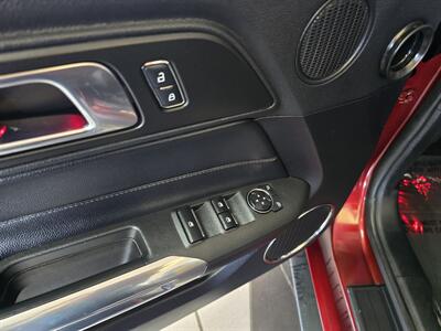 2019 Ford Mustang EcoBoost 2DR CONVERTIBLE - Photo 16 - Hamilton, OH 45015