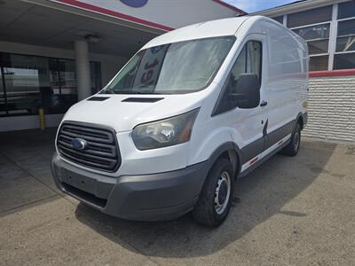 2015 Ford Transit 250 3DR MEDIUM ROOF CARGO VAN   - Photo 2 - Hamilton, OH 45015