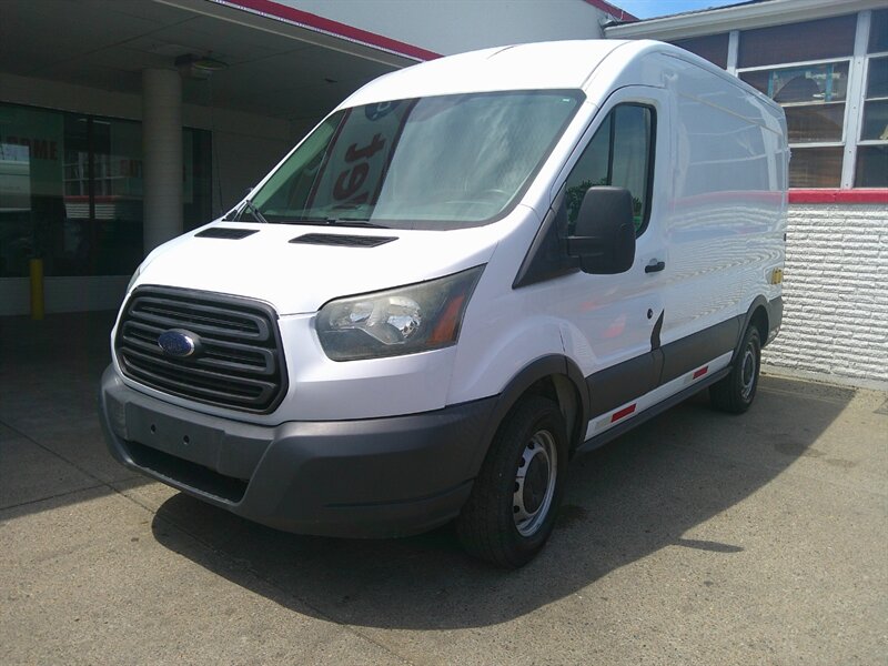 2015 Ford Transit 250 3DR MEDIUM ROOF CARGO VAN   - Photo 1 - Hamilton, OH 45015