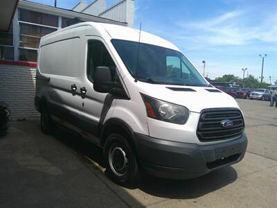 2015 Ford Transit 250 3DR MEDIUM ROOF CARGO VAN   - Photo 4 - Hamilton, OH 45015