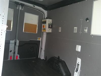 2015 Ford Transit 250 3DR MEDIUM ROOF CARGO VAN   - Photo 14 - Hamilton, OH 45015
