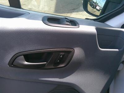 2015 Ford Transit 250 3DR MEDIUM ROOF CARGO VAN   - Photo 18 - Hamilton, OH 45015