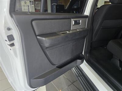 2017 Ford Expedition EL XLT 4DR SUV 4X4   - Photo 13 - Hamilton, OH 45015