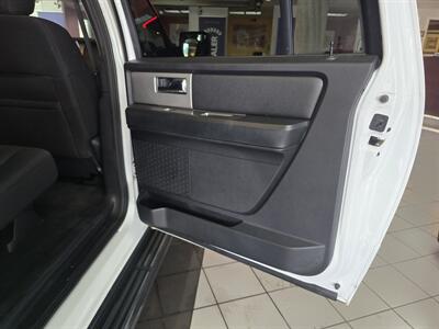 2017 Ford Expedition EL XLT 4DR SUV 4X4   - Photo 20 - Hamilton, OH 45015