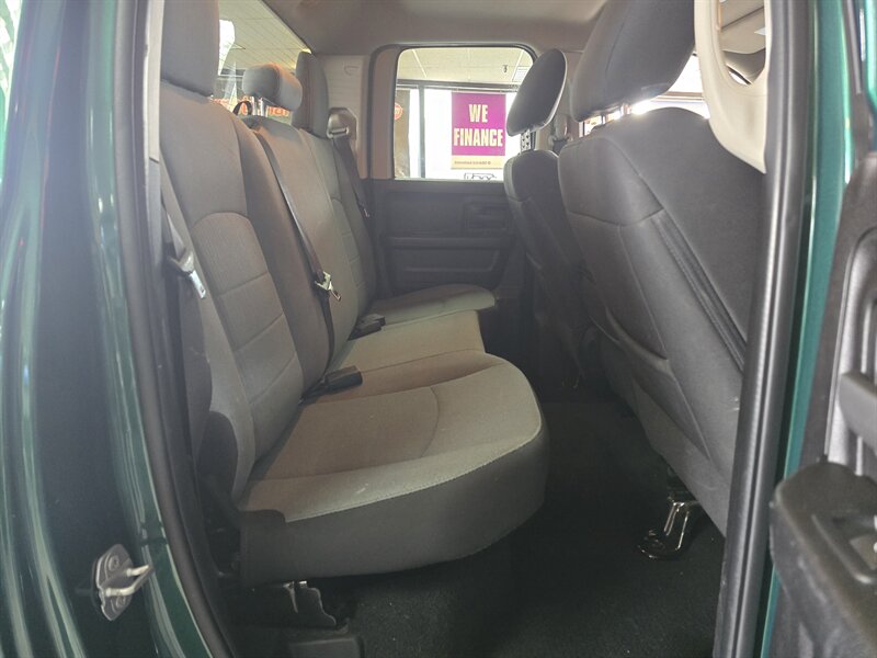 2022 RAM 1500 CLASSIC TRADESMAN 4DR QUAD CAB 4X4 - Photo 16 - Hamilton, OH 45015