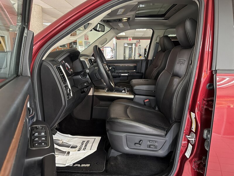 2014 RAM 2500 Laramie 4DR CREW CAB 4X4/V8 - Photo 9 - Hamilton, OH 45015