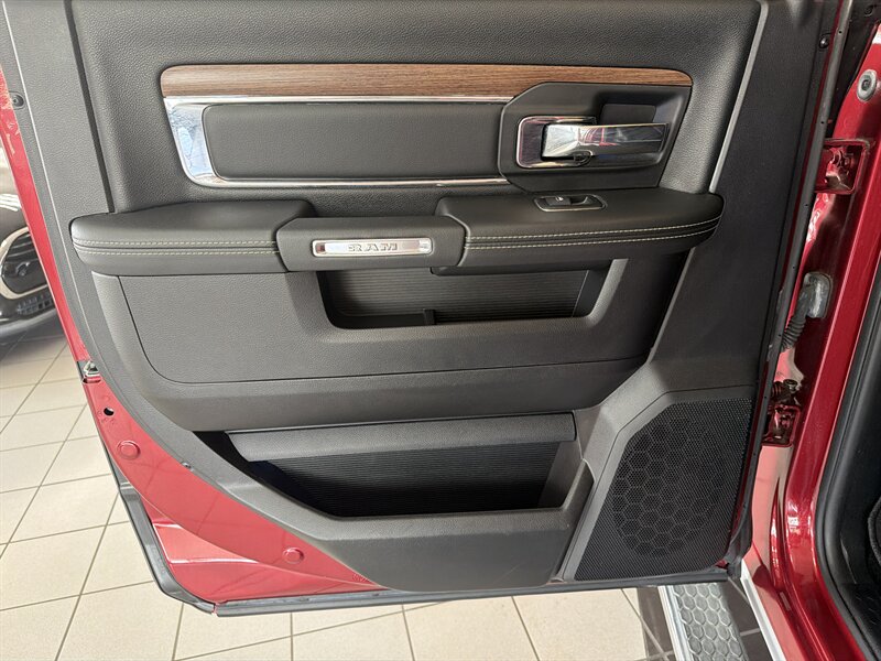 2014 RAM 2500 Laramie 4DR CREW CAB 4X4/V8 - Photo 23 - Hamilton, OH 45015