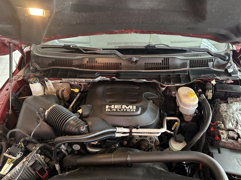 2014 RAM 2500 Laramie 4DR CREW CAB 4X4/V8 - Photo 33 - Hamilton, OH 45015
