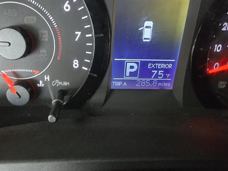 2015 Toyota Sienna LE 7-Passenger 4DR MINI-VAN - Photo 28 - Hamilton, OH 45015