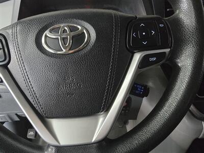 2015 Toyota Sienna LE 7-Passenger 4DR MINI-VAN - Photo 30 - Hamilton, OH 45015