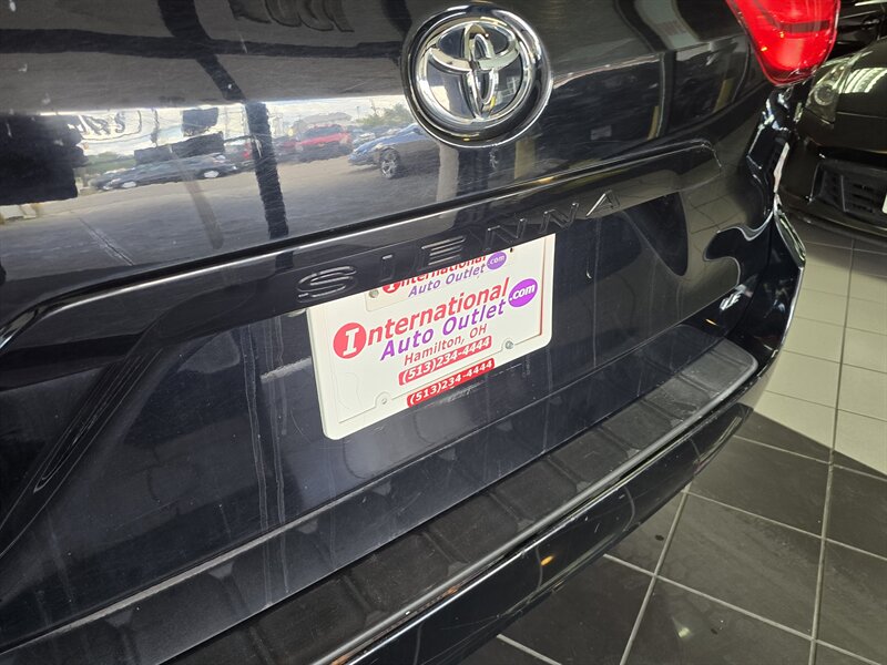 2015 Toyota Sienna LE 7-Passenger 4DR MINI-VAN - Photo 35 - Hamilton, OH 45015