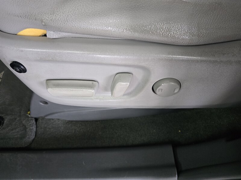 2015 Toyota Sienna LE 7-Passenger 4DR MINI-VAN - Photo 20 - Hamilton, OH 45015