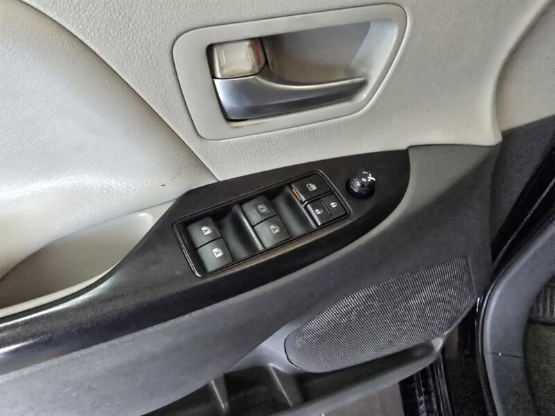 2015 Toyota Sienna LE 7-Passenger 4DR MINI-VAN - Photo 19 - Hamilton, OH 45015