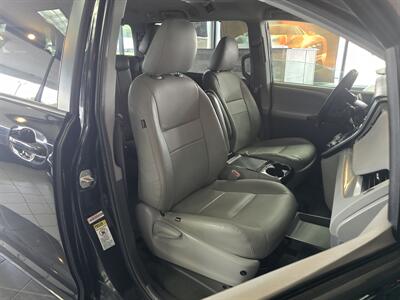 2015 Toyota Sienna LE 7-Passenger 4DR MINI-VAN - Photo 15 - Hamilton, OH 45015