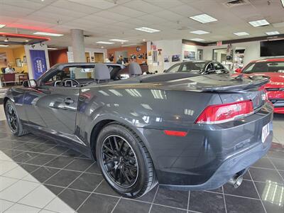 2015 Chevrolet Camaro LT 2DR CONVERTIBLE/V6   - Photo 5 - Hamilton, OH 45015