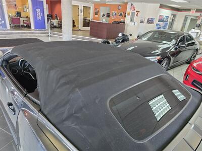 2015 Chevrolet Camaro LT 2DR CONVERTIBLE/V6   - Photo 26 - Hamilton, OH 45015