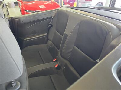 2015 Chevrolet Camaro LT 2DR CONVERTIBLE/V6   - Photo 12 - Hamilton, OH 45015