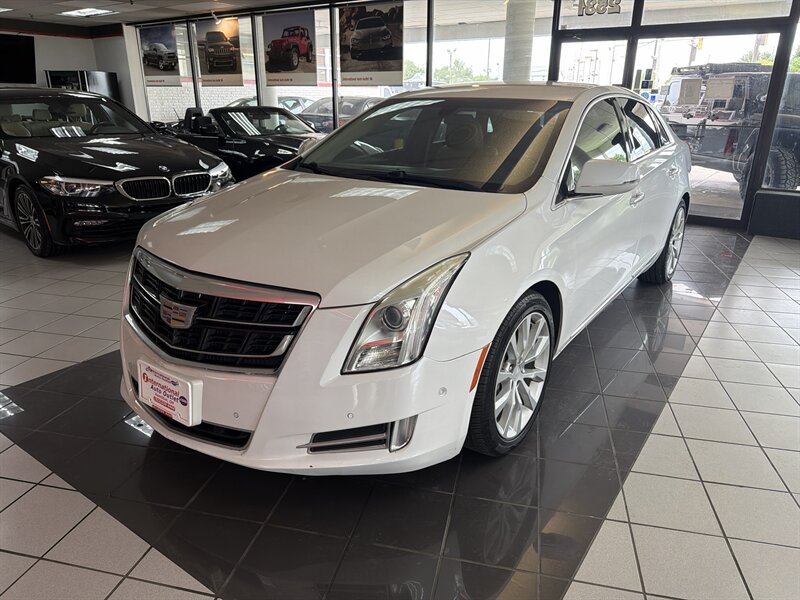 2017 Cadillac XTS Luxury 4DR SEDAN   - Photo 1 - Hamilton, OH 45015