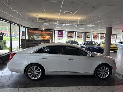 2017 Cadillac XTS Luxury 4DR SEDAN - Photo 5 - Hamilton, OH 45015