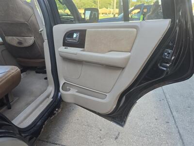 2006 Ford Expedition King Ranch 4dr SUV AWD   - Photo 17 - Hamilton, OH 45015