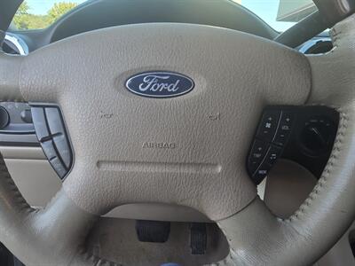 2006 Ford Expedition King Ranch 4dr SUV AWD   - Photo 27 - Hamilton, OH 45015