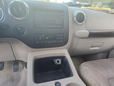 2006 Ford Expedition King Ranch 4dr SUV AWD   - Photo 25 - Hamilton, OH 45015