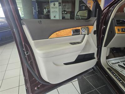 2012 Lincoln MKX Base 4DR SUV AWD   - Photo 7 - Hamilton, OH 45015