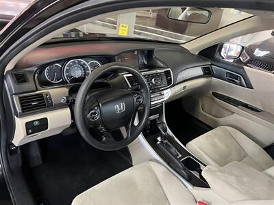 2013 Honda Accord LX   - Photo 8 - Hamilton, OH 45015