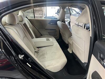 2013 Honda Accord LX   - Photo 18 - Hamilton, OH 45015