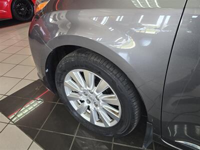 2017 Toyota Sienna Limited 7-Passenger 4DR MINI-VAN   - Photo 41 - Hamilton, OH 45015