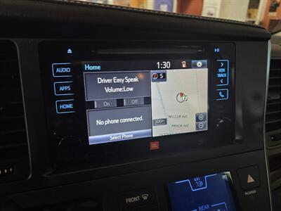 2017 Toyota Sienna Limited 7-Passenger 4DR MINI-VAN   - Photo 27 - Hamilton, OH 45015