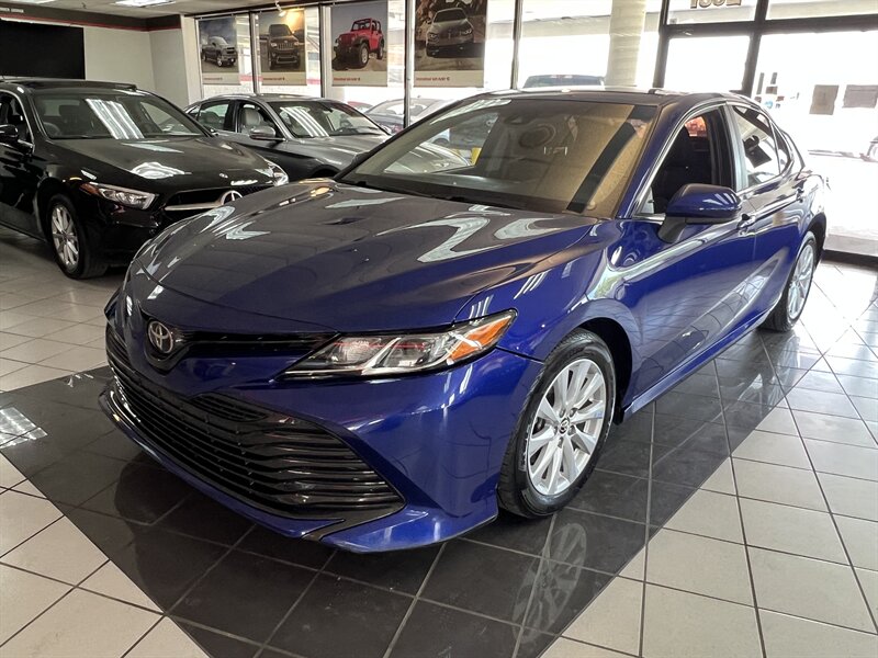 2018 Toyota Camry LE 4DR SEDAN - Photo 1 - Hamilton, OH 45015