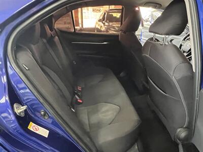 2018 Toyota Camry LE 4DR SEDAN   - Photo 19 - Hamilton, OH 45015