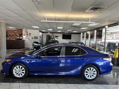 2018 Toyota Camry LE 4DR SEDAN   - Photo 2 - Hamilton, OH 45015