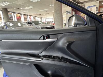 2018 Toyota Camry LE 4DR SEDAN   - Photo 16 - Hamilton, OH 45015