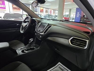 2022 Chevrolet Equinox LT 4DR SUV w/1LT   - Photo 14 - Hamilton, OH 45015