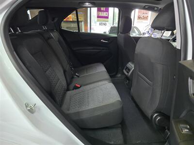 2022 Chevrolet Equinox LT 4DR SUV w/1LT   - Photo 17 - Hamilton, OH 45015