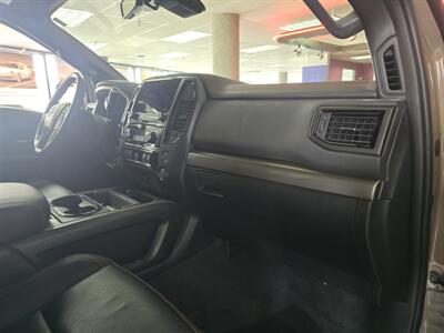 2024 Nissan Titan PRO-4X 4DR CREWCAB 4X4 - Photo 14 - Hamilton, OH 45015