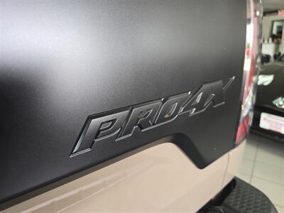 2024 Nissan Titan PRO-4X 4DR CREWCAB 4X4 - Photo 30 - Hamilton, OH 45015