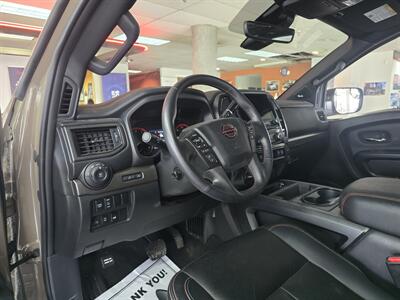 2024 Nissan Titan PRO-4X 4DR CREWCAB 4X4 - Photo 8 - Hamilton, OH 45015